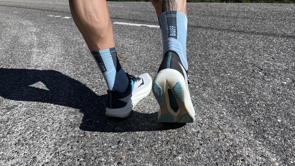 Hoka Rocket X 3 - Carbone et dynamisme