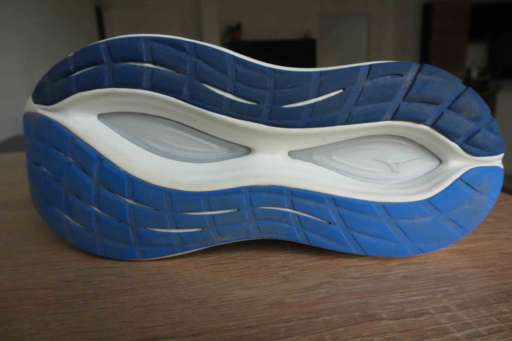 Mizuno Neo Vista 2