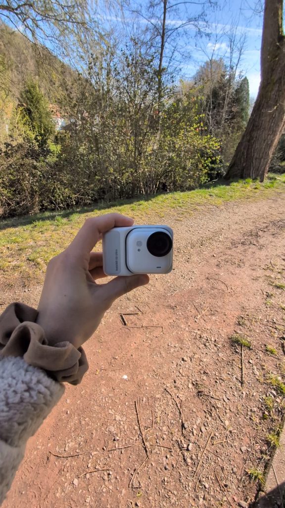Insta360 GO Ultra