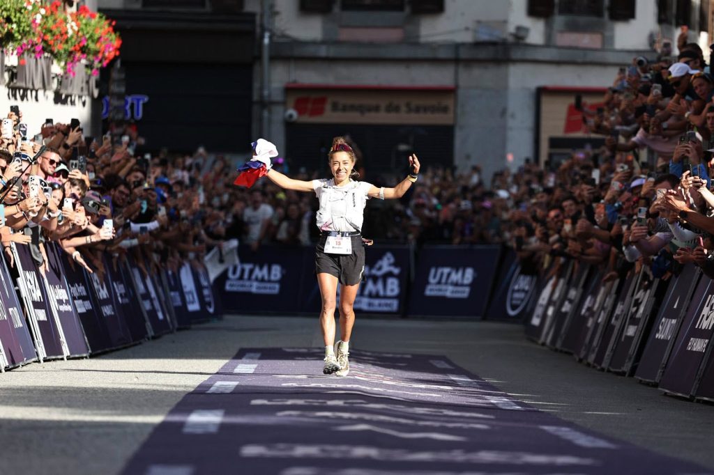 Blandine L’Hirondel remporte l’UTMB