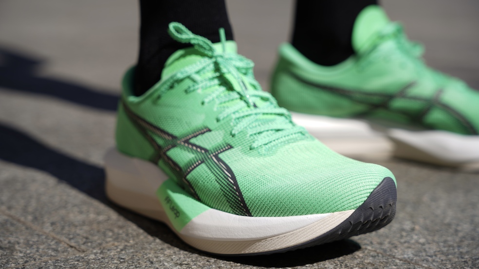 ASICS Magic Speed 5