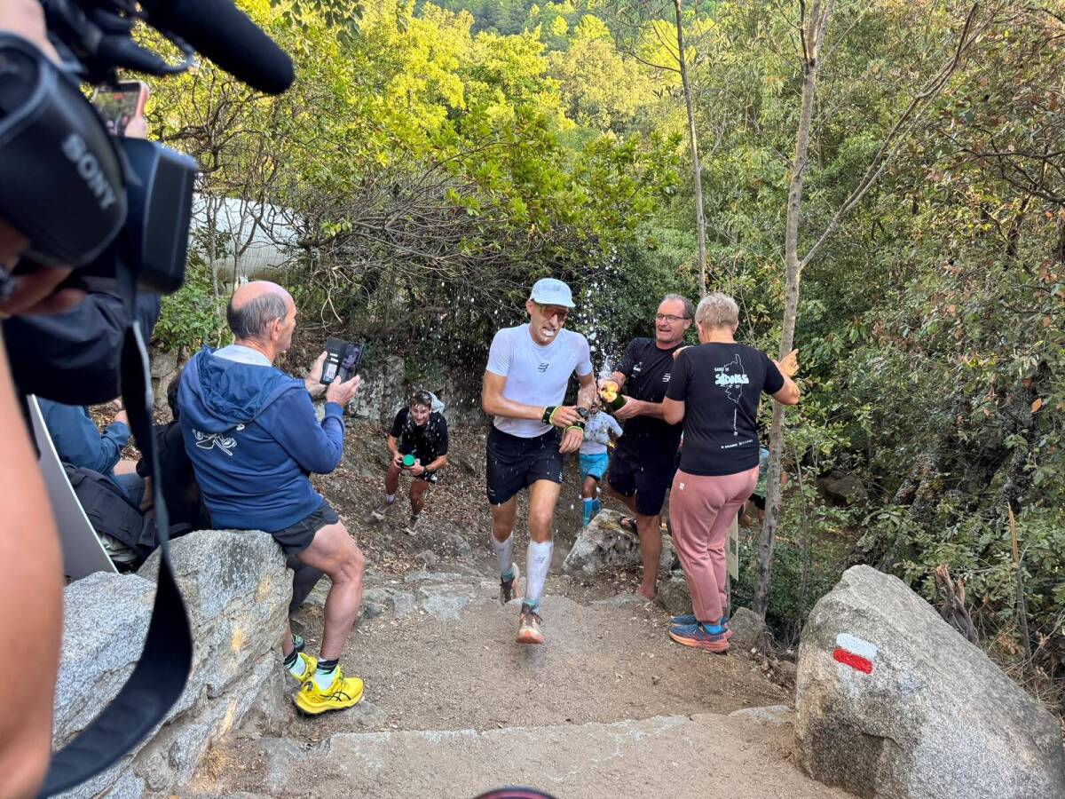 GR20 : Aurélien Dunand-Pallaz pulvérise le record en 27h29